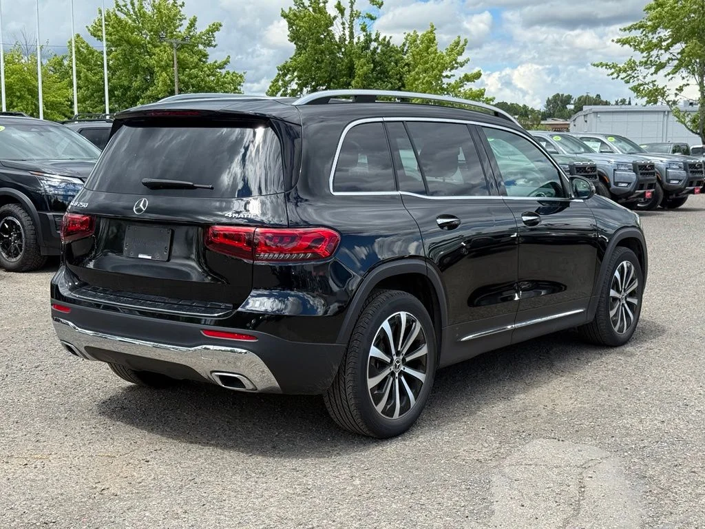 Used 2023 Black Mercedes-Benz GLB 250 image 4