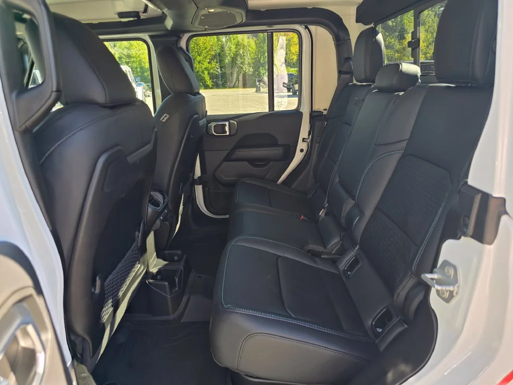 New 2026 White/off-white Jeep Sport image 10