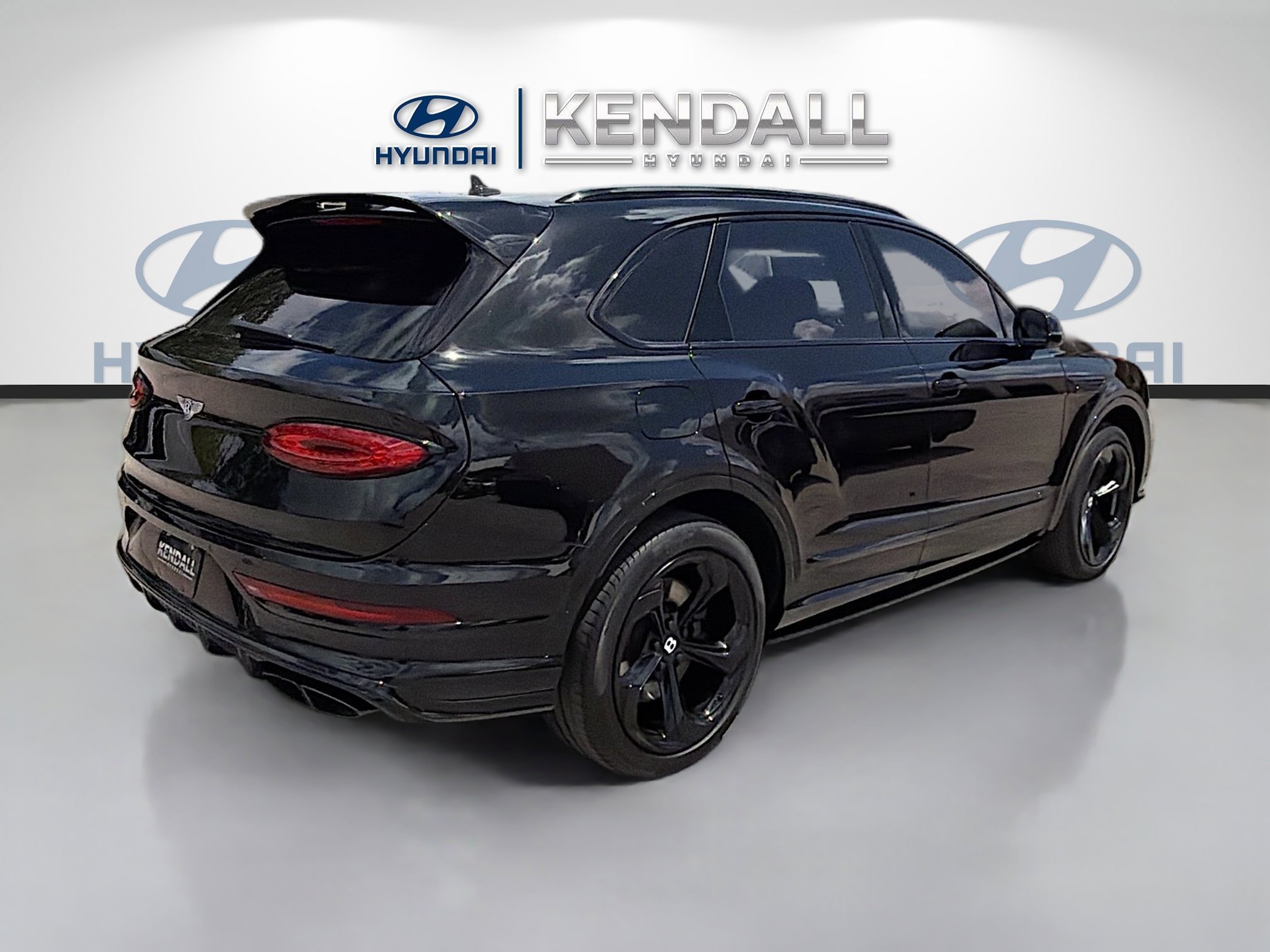 2022 Bentley Bentayga S - Photo 6