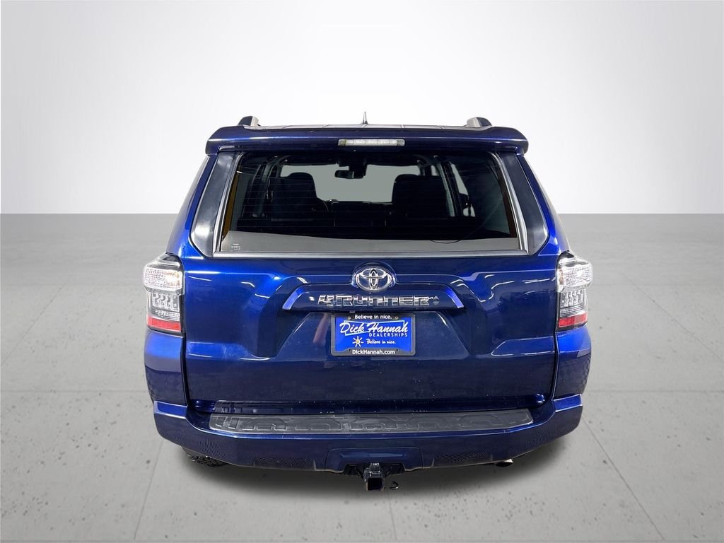Used 2021 Nautical Blue Metallic Toyota SR5 image 7