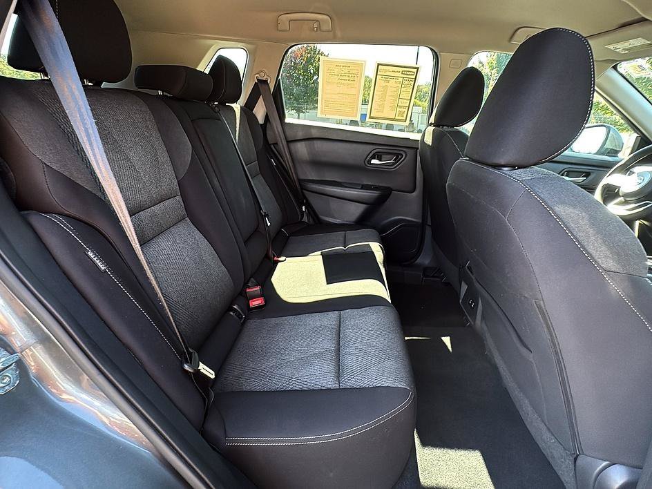 Used 2024 Gun Metallic Nissan SV image 23