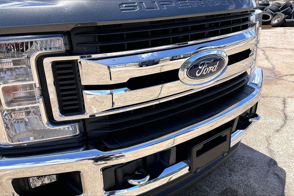 Used 2017 Magnetic Metallic Ford XLT image 34