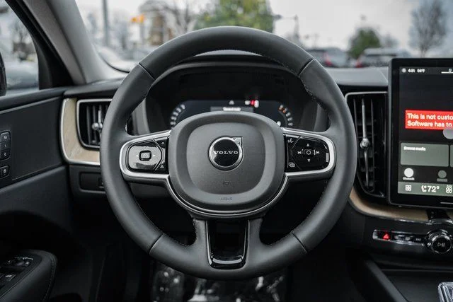 New 2026 Aurora Silver Volvo Plus image 31
