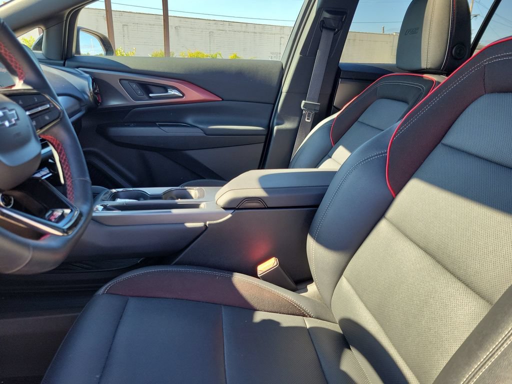 2024 Chevrolet Equinox EV RS - Photo 20