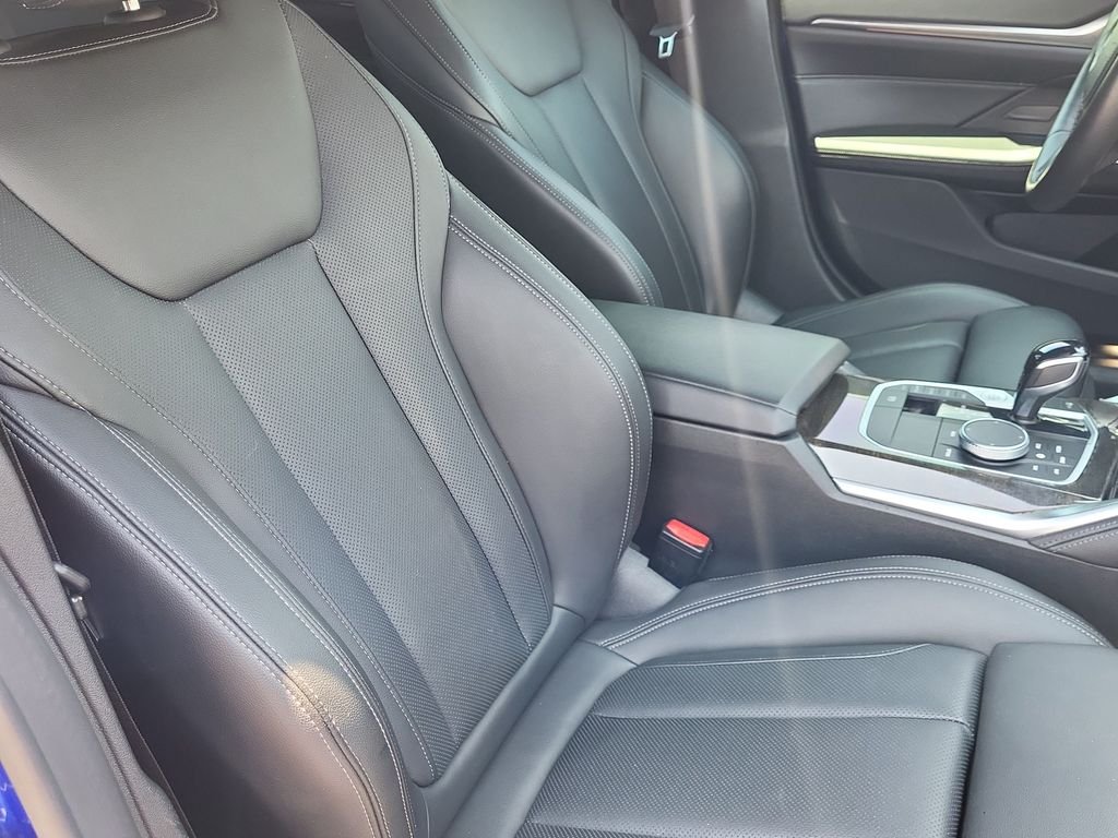 Used 2022 Blue BMW M440i xDrive image 22