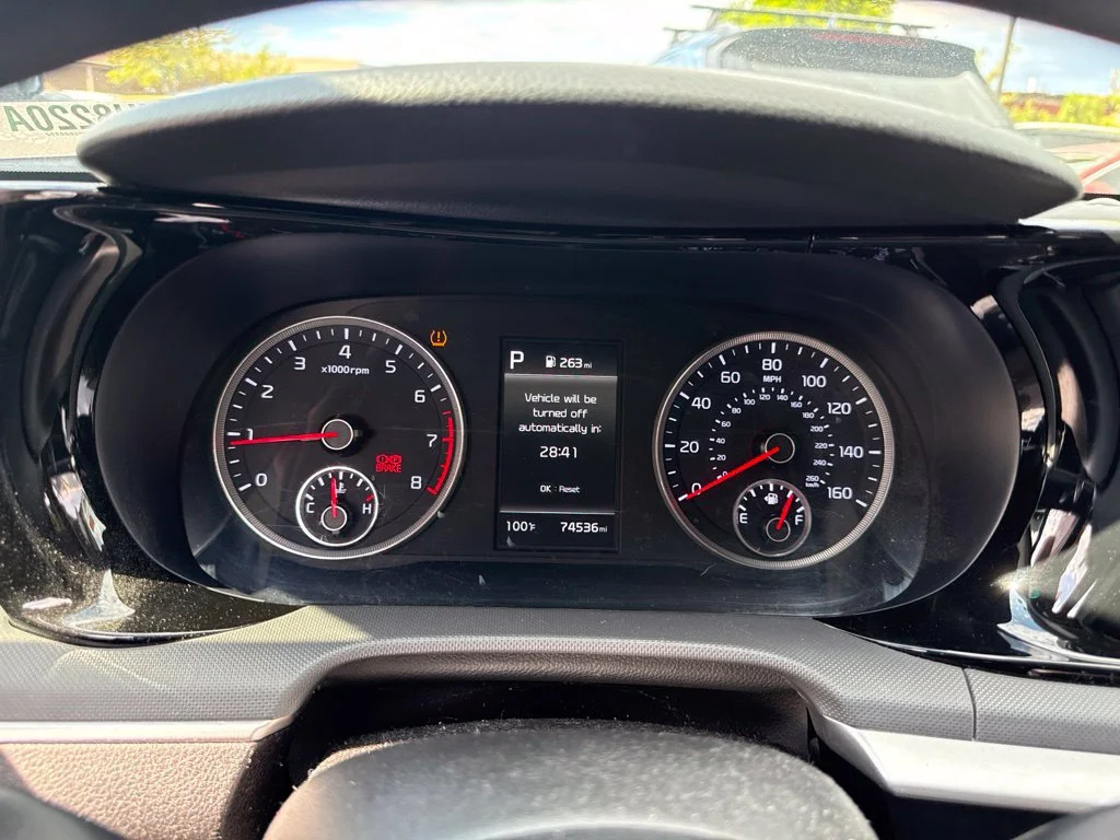 Used 2021 Black Kia LXS image 7