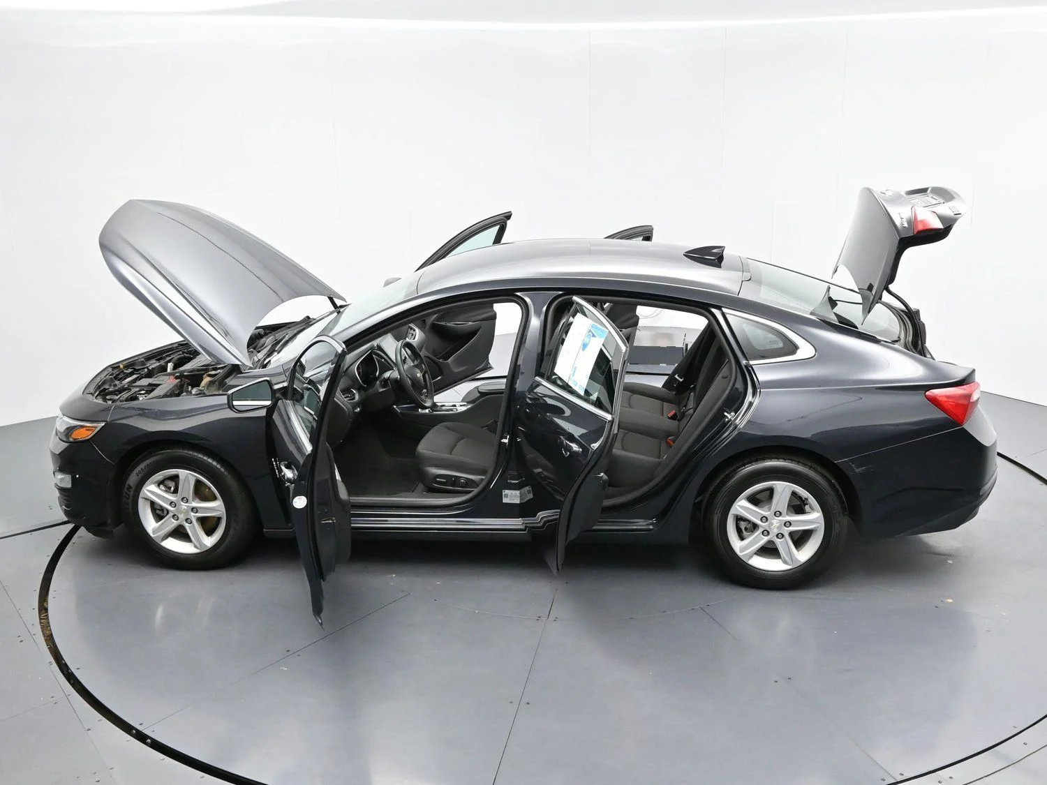 Used 2023 Dark Ash Metallic Chevrolet LT image 39