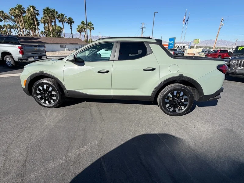 Used 2025 Sage Gray Hyundai SEL image 6