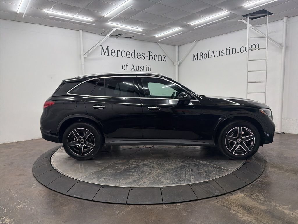Used 2026 Black Mercedes-Benz GLC 300 image 8