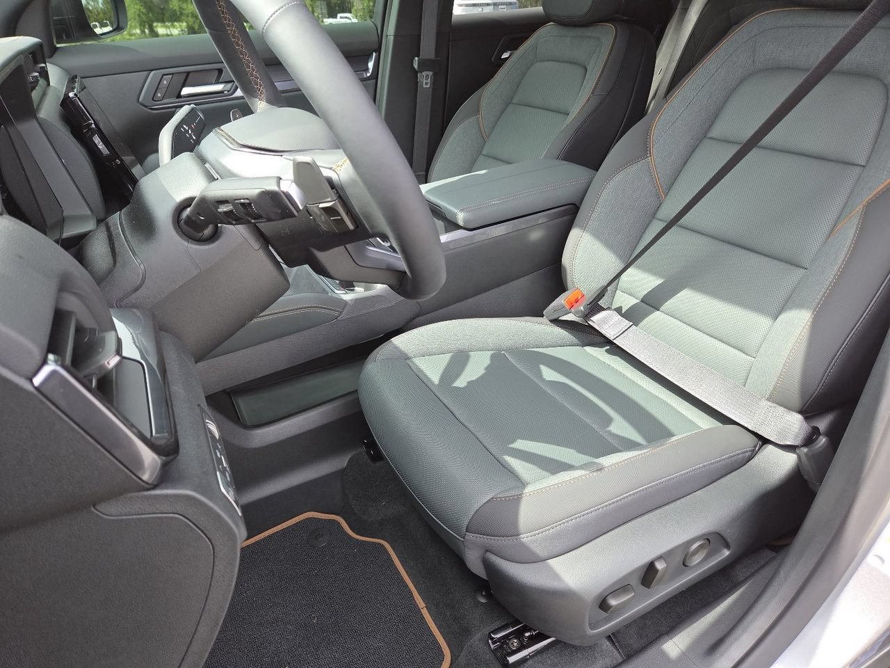 2026 GMC Terrain AT4 - Photo 27