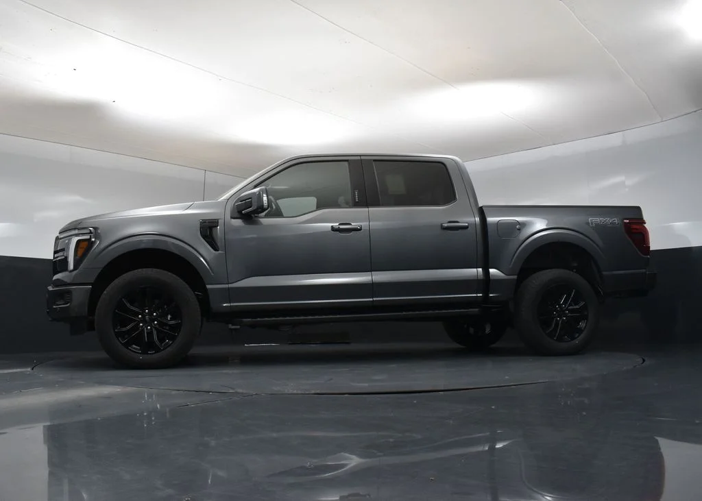 New 2026 Gray Ford Lariat image 36
