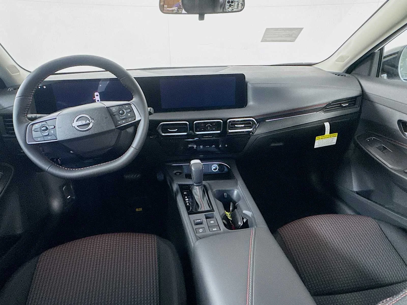 New 2026 Aspen White TriCoat / Super Black Two-tone Nissan SR image 3