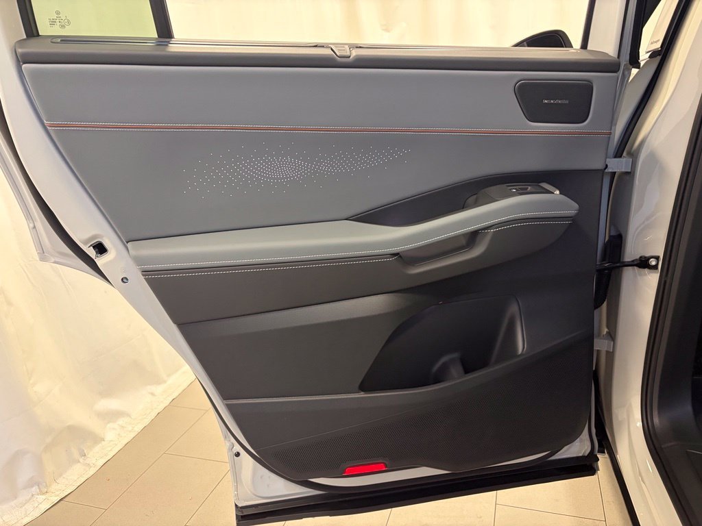 New 2027 Sandstone Volkswagen 2.0T SEL image 42