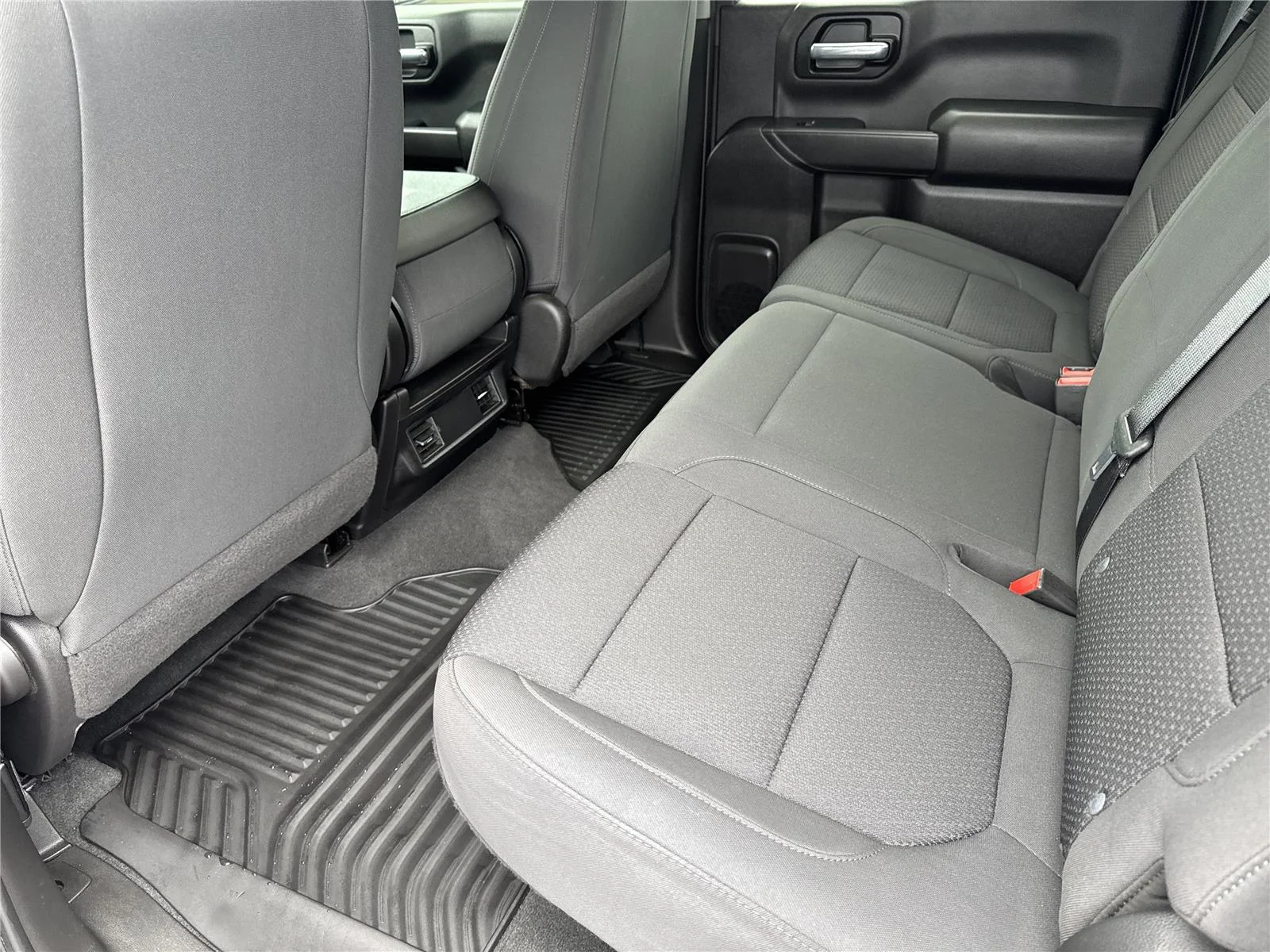 Used 2021 SILVER ICE METALLIC Chevrolet Custom image 30