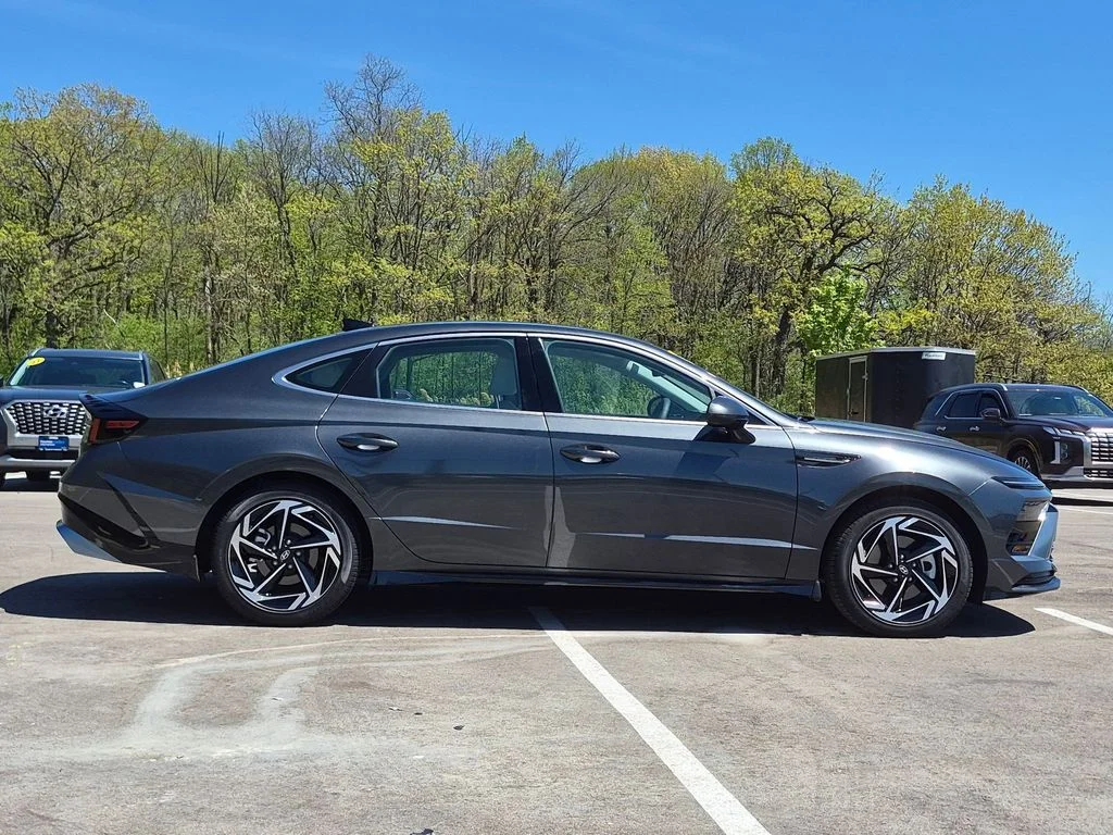 Certified Used 2026 Gray Hyundai SEL Sport image 8