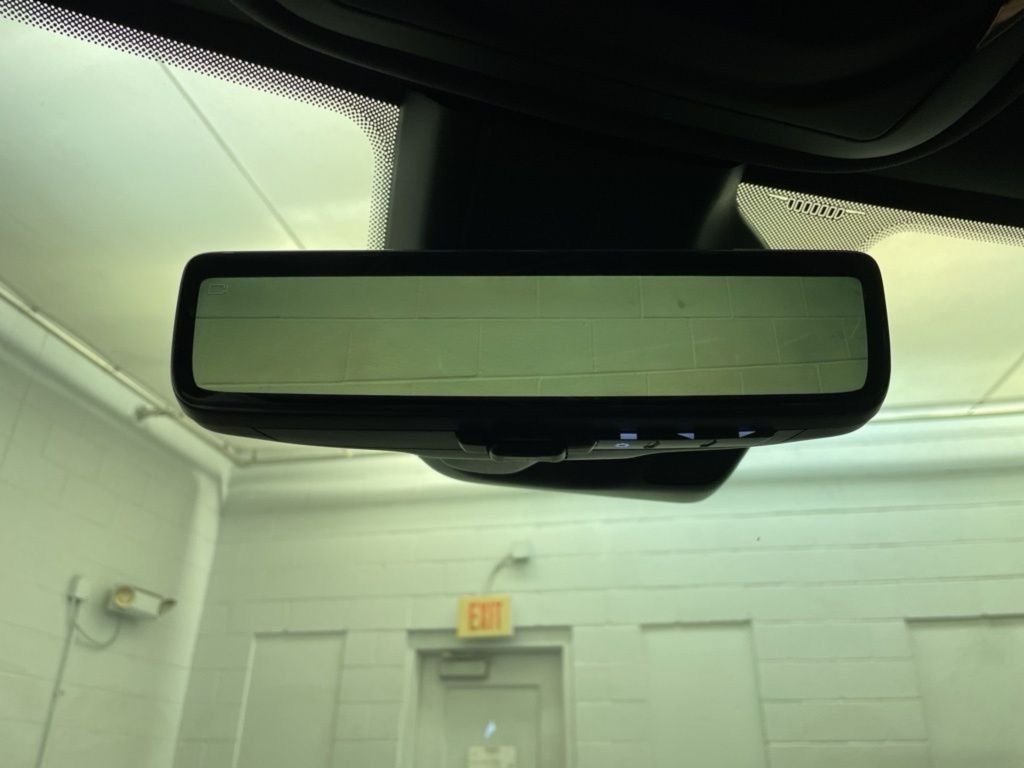 New 2025 Baltic Gray Metallic Clear-Coat Exterior Paint Jeep Limited image 15