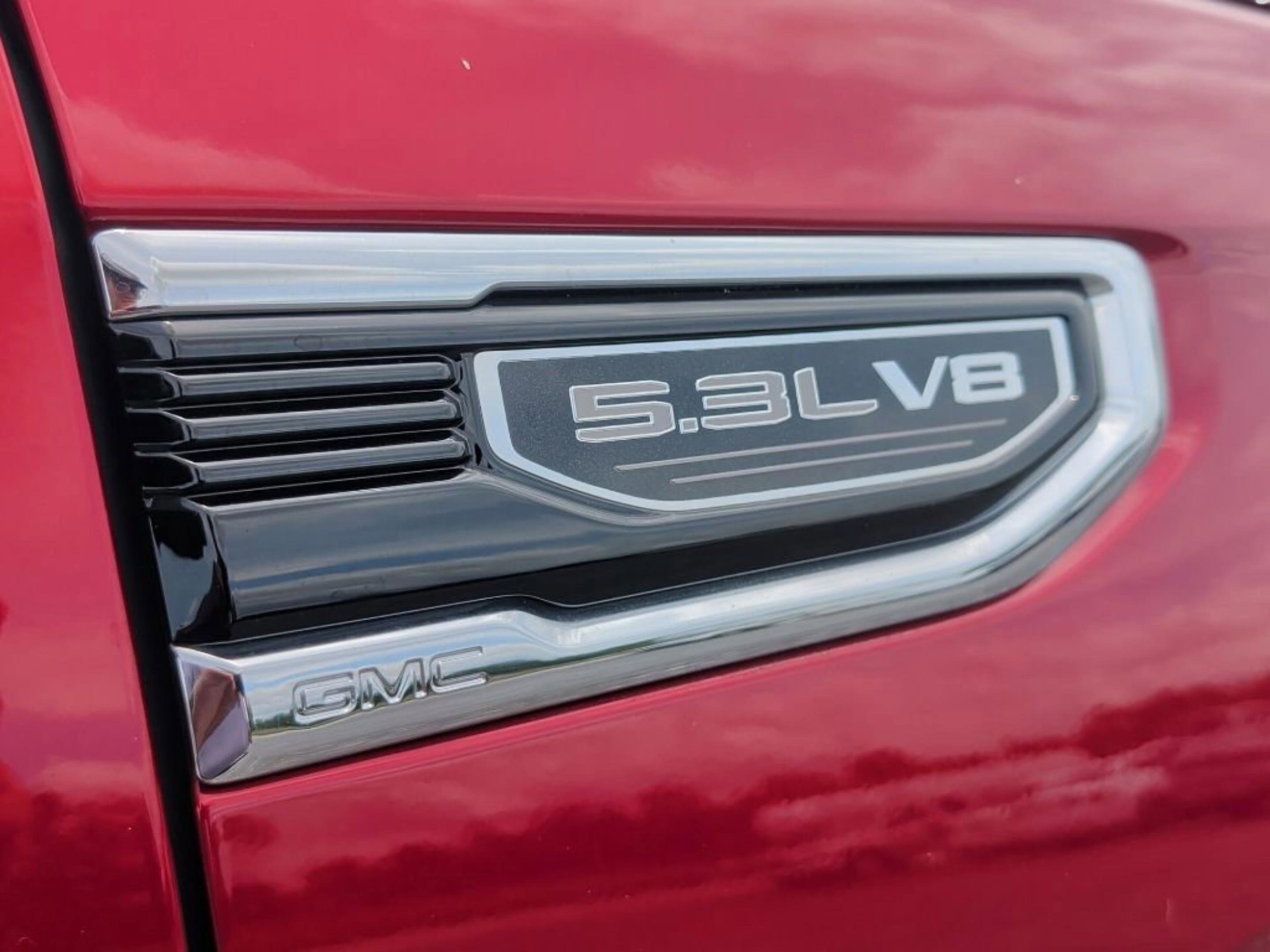 Used 2025 Volcanic Red Tintcoat GMC SLT image 52