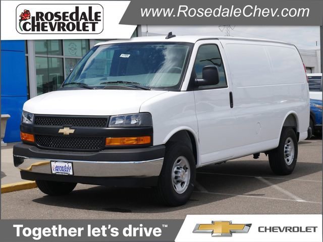 2025 Chevrolet Express 3500 Work Van HD's photo