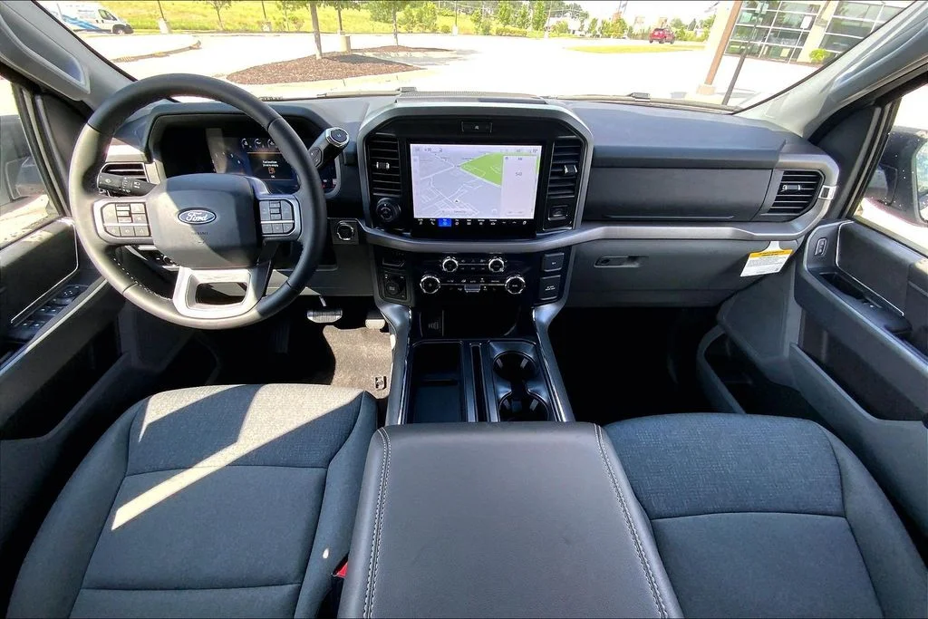 New 2026 White Ford XLT image 5