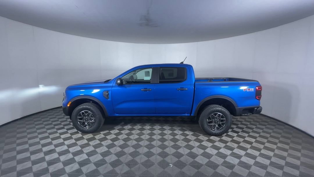 New 2025 Velocity Blue Metallic Ford XLT image 5