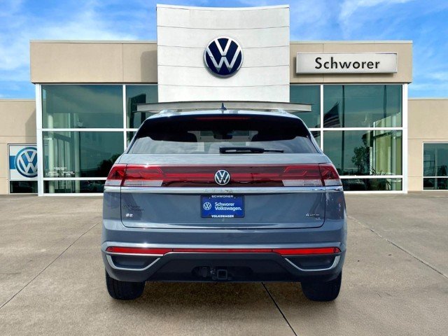 Certified Used 2024 Pure Gray Volkswagen 2.0T SE w/Technology image 7