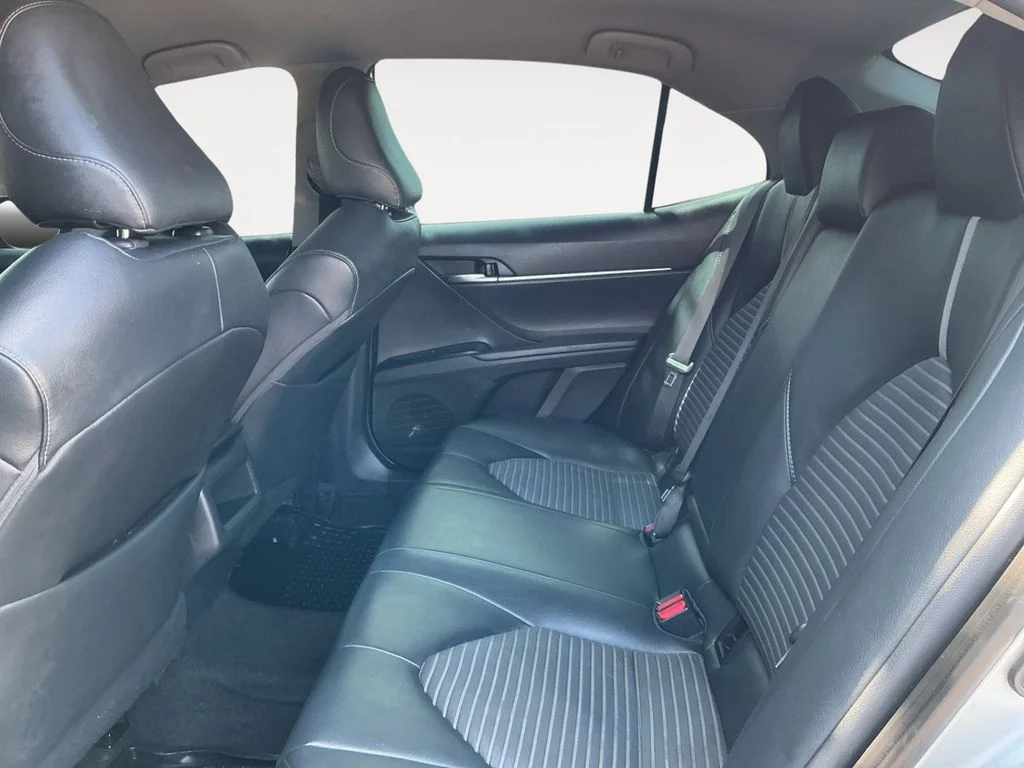 Used 2019 Silver Toyota SE image 17