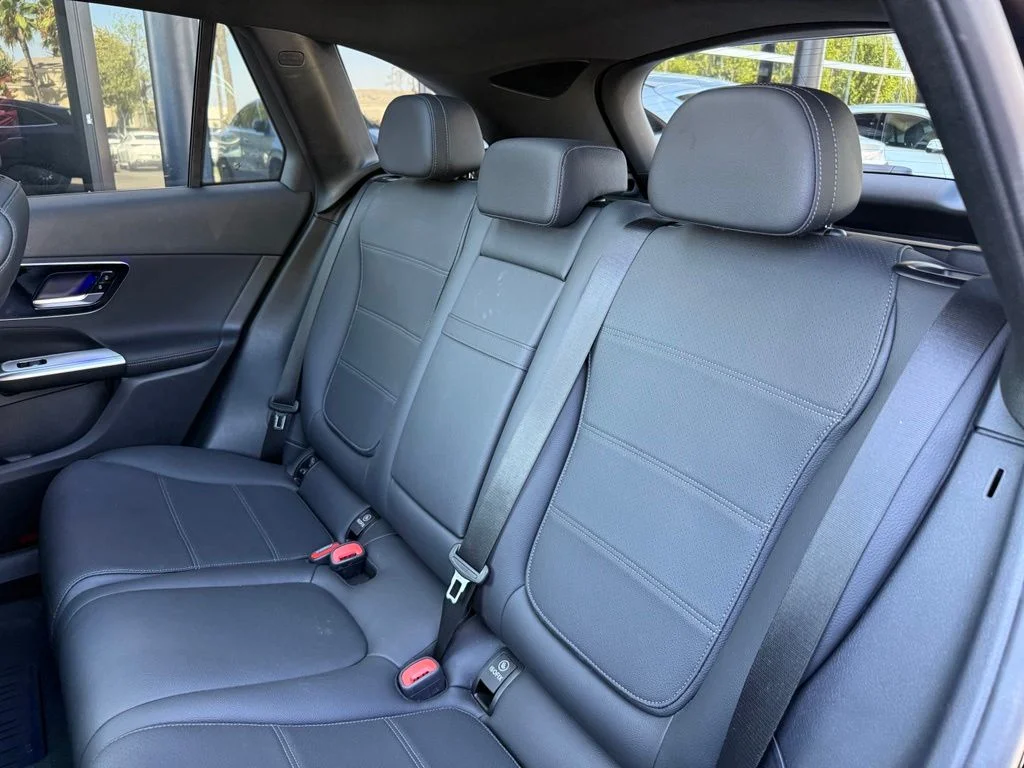 Used 2026 Black Mercedes-Benz GLC 300 image 13