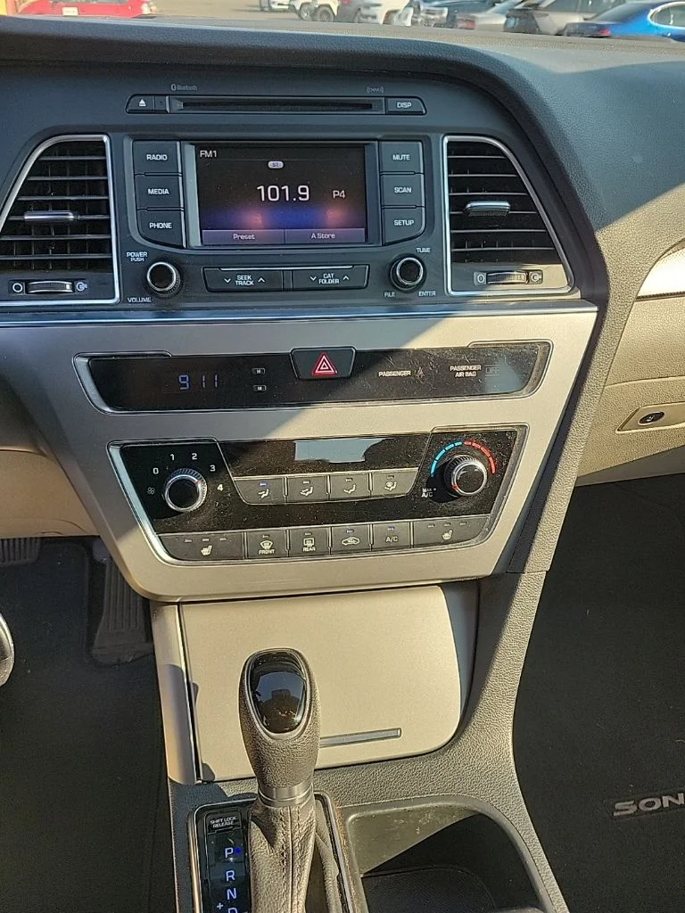 Used 2015 Phantom Black Hyundai Sport image 12