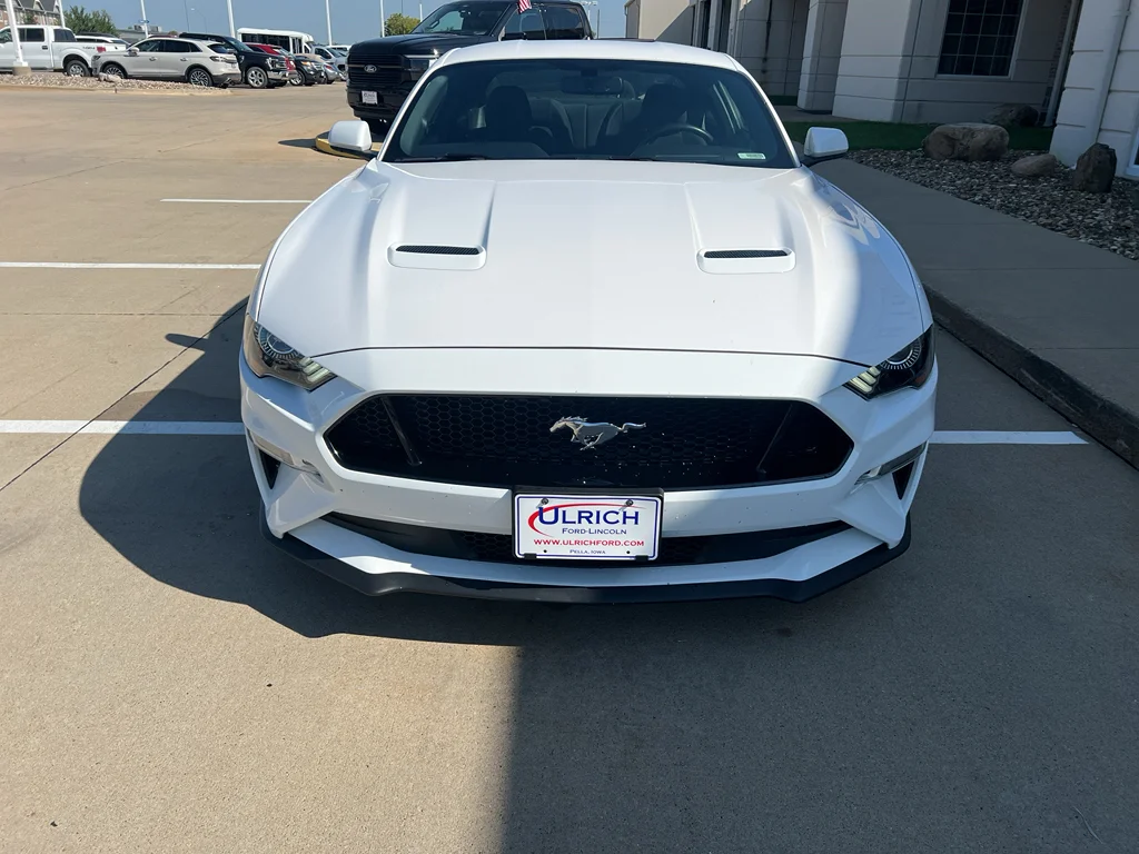 Used 2020 Oxford White Ford GT image 3