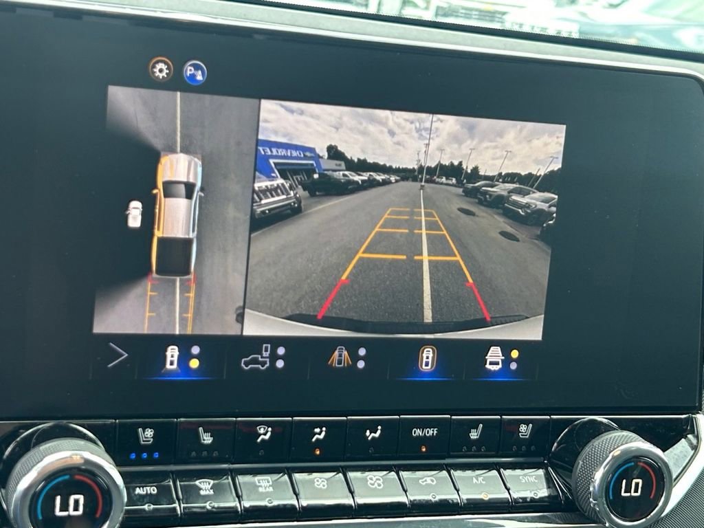 New 2026 Summit White Chevrolet Z71 image 19