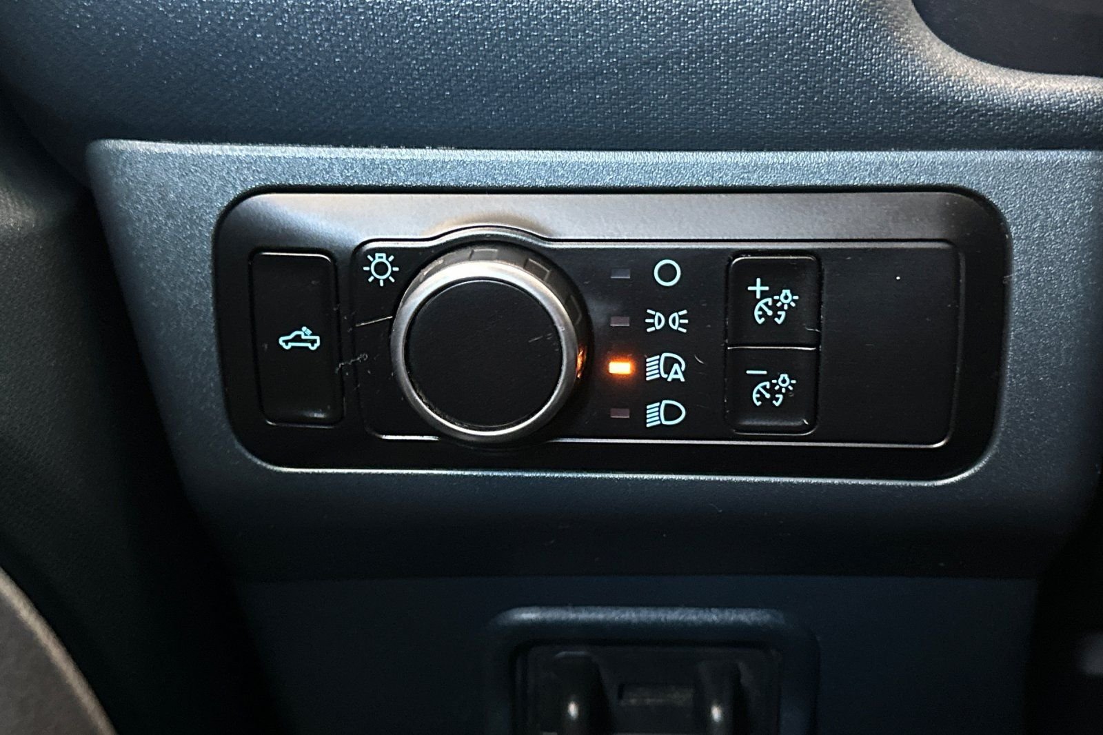 Used 2023 Green Ford XLT image 27