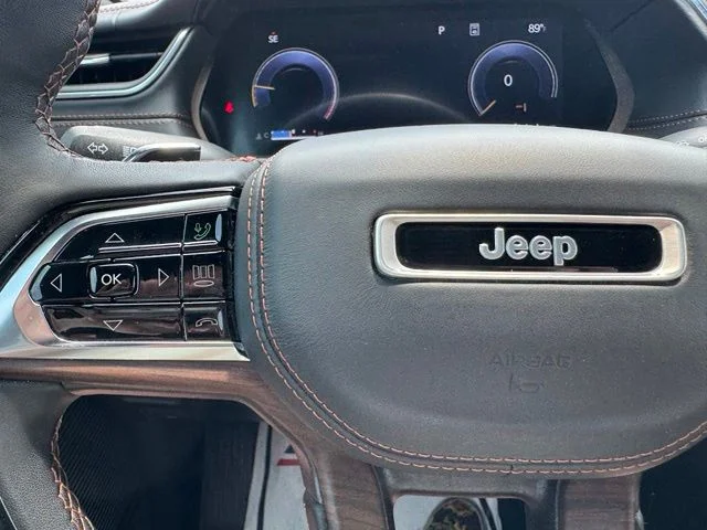 Used 2023 Black Jeep Summit image 29