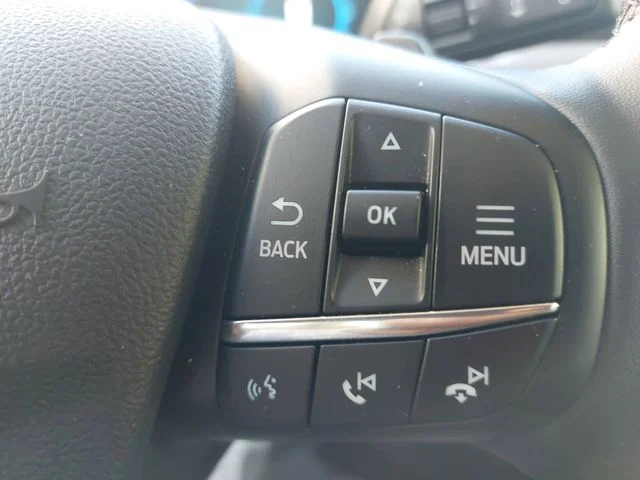 Used 2025 White Ford Badlands image 18