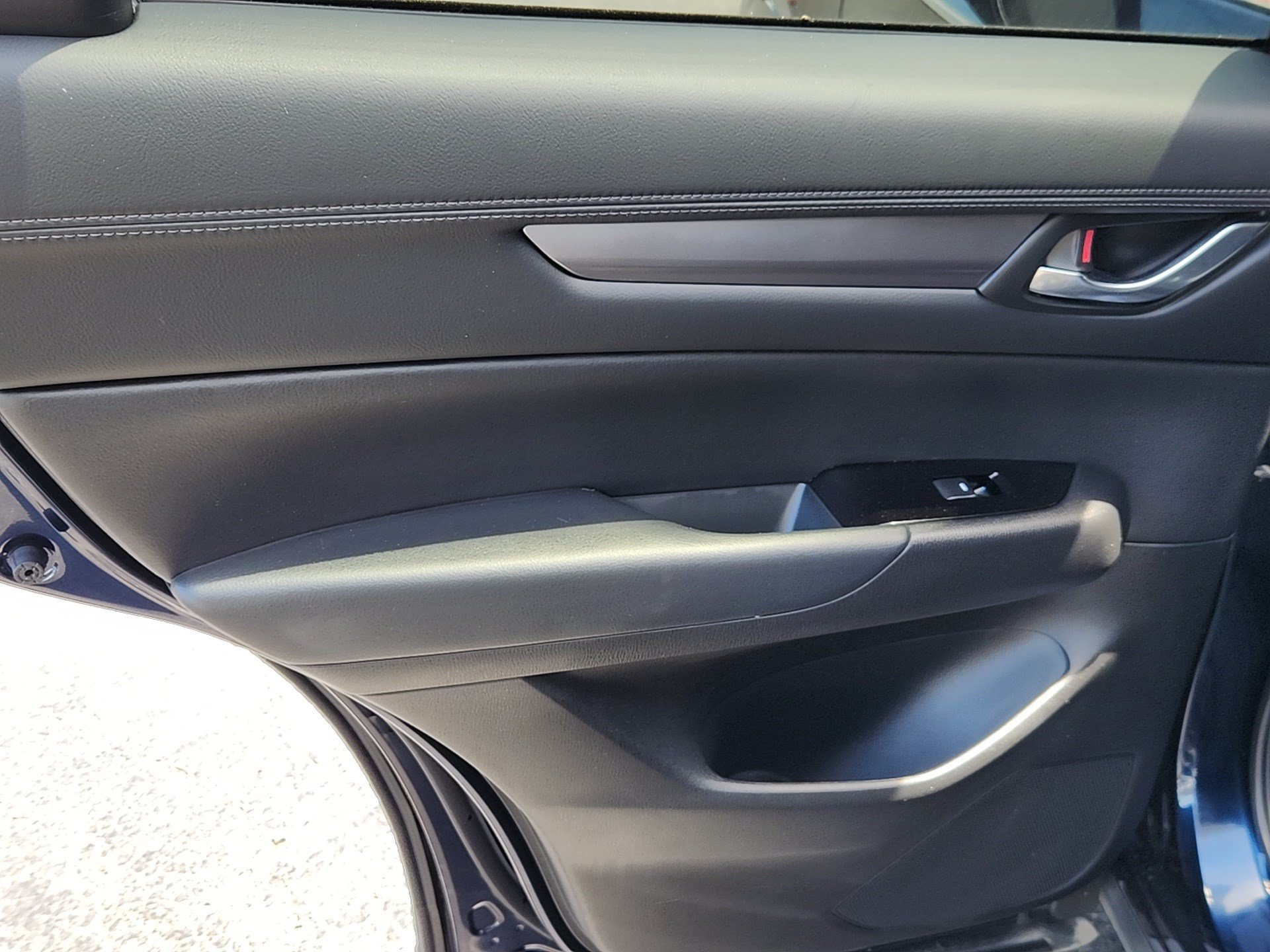 Used 2025 Deep Crystal Blue Mica Mazda 2.5 S Preferred Package image 22