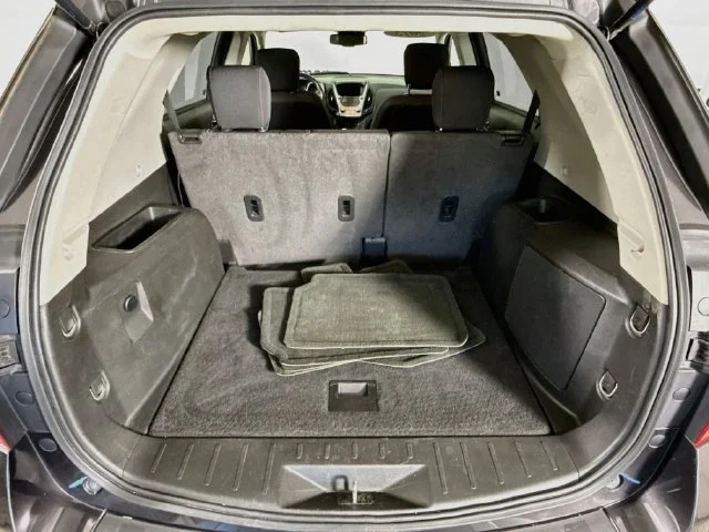 Used 2015 Gray Chevrolet LT image 23