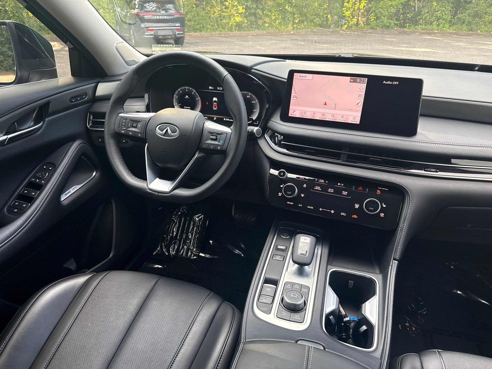 Used 2025 Mineral Black INFINITI LUXE image 14