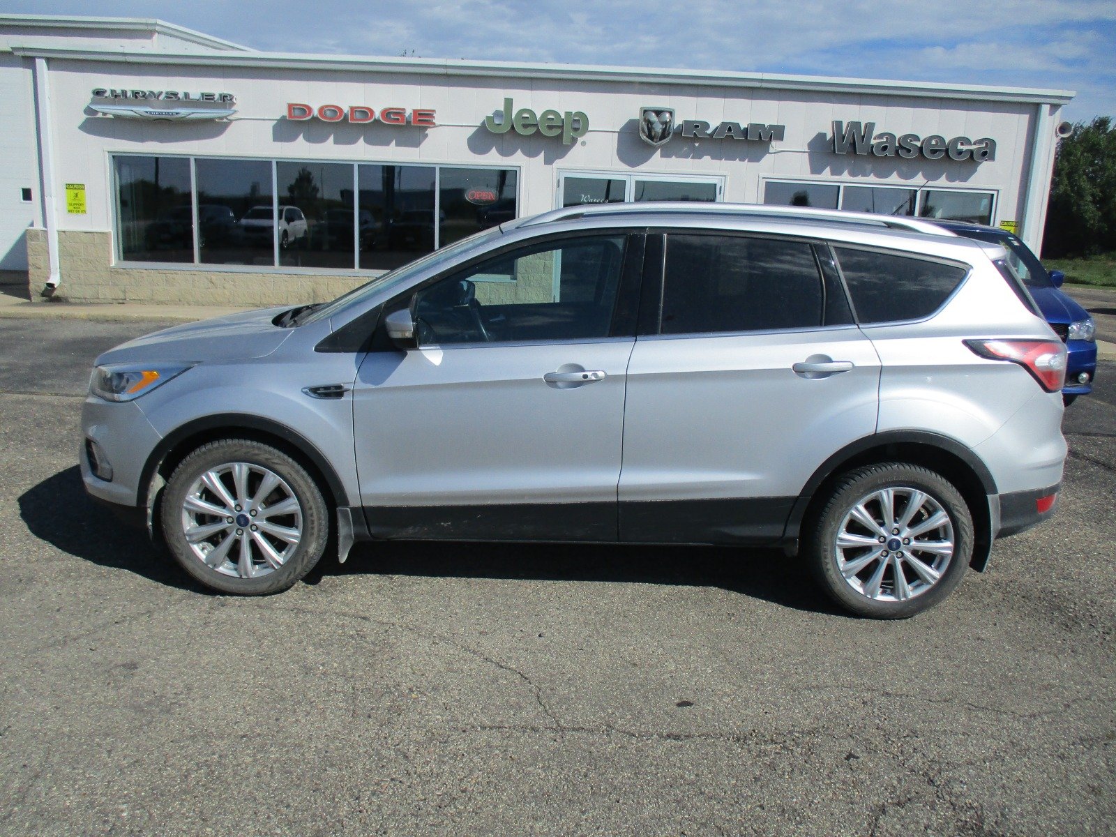 Used 2017 SILVER Ford Titanium image 3