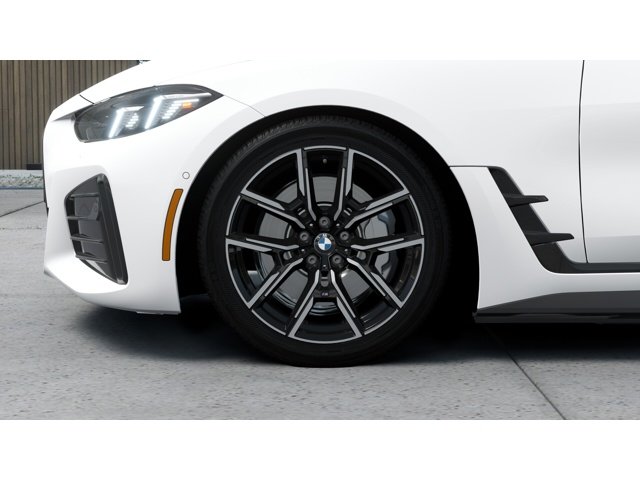 New 2026 Alpine White BMW i4 image 7