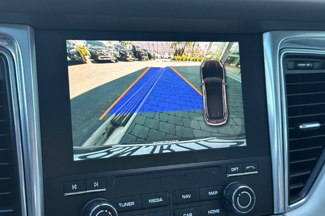 Used 2017  Porsche Turbo image 19