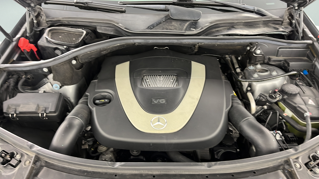 Used 2011  Mercedes-Benz ML 350 image 39