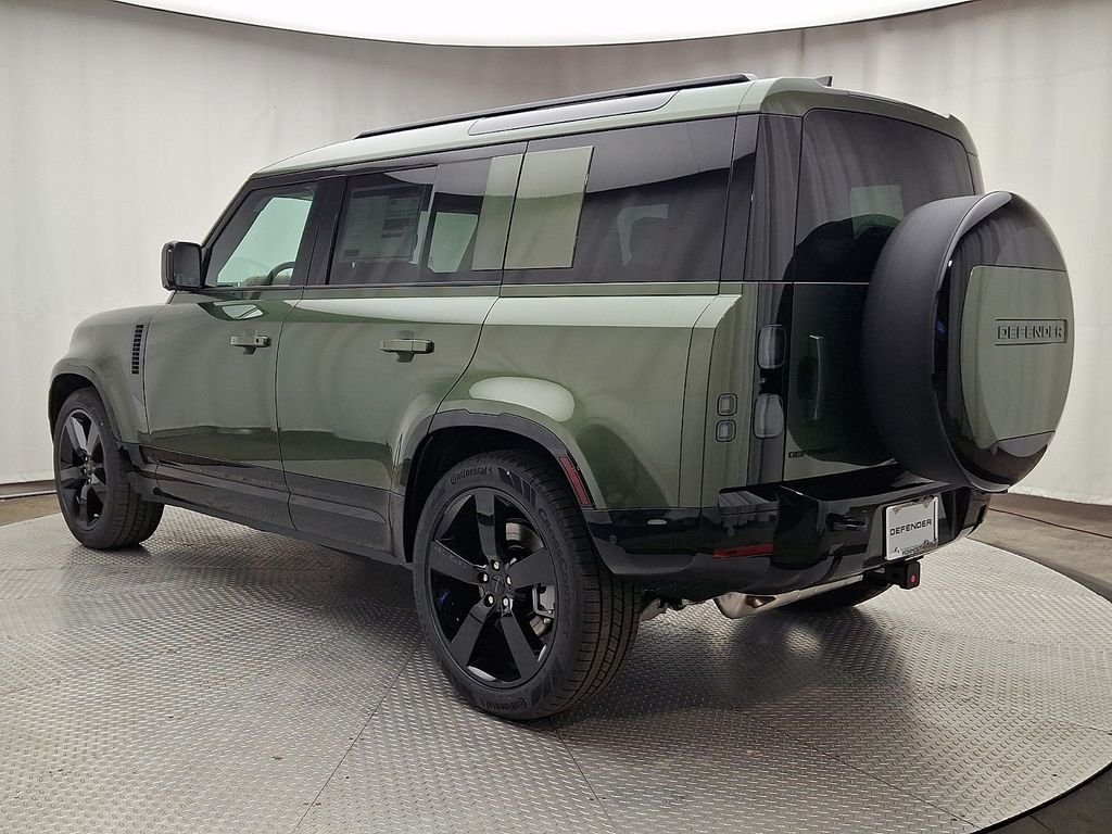New 2026 Woolstone Green LAND ROVER X-Dynamic SE image 4
