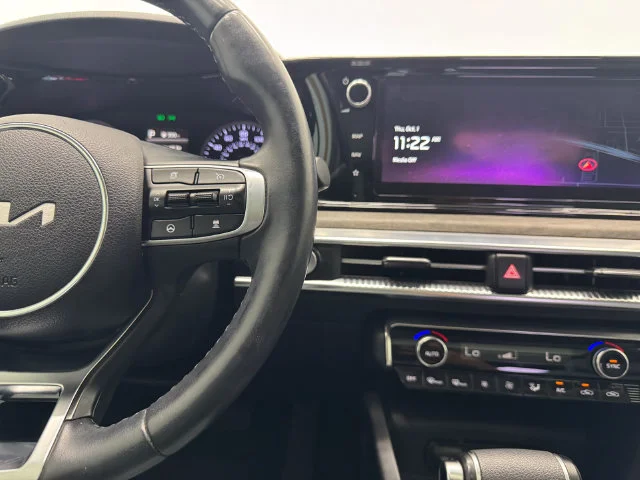 Used 2024 Glacial White Pearl Kia EX image 25