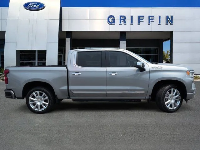Used 2024 Sterling Gray Metallic Chevrolet High Country image 3