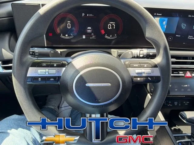 Used 2025 Gray Hyundai SEL image 25