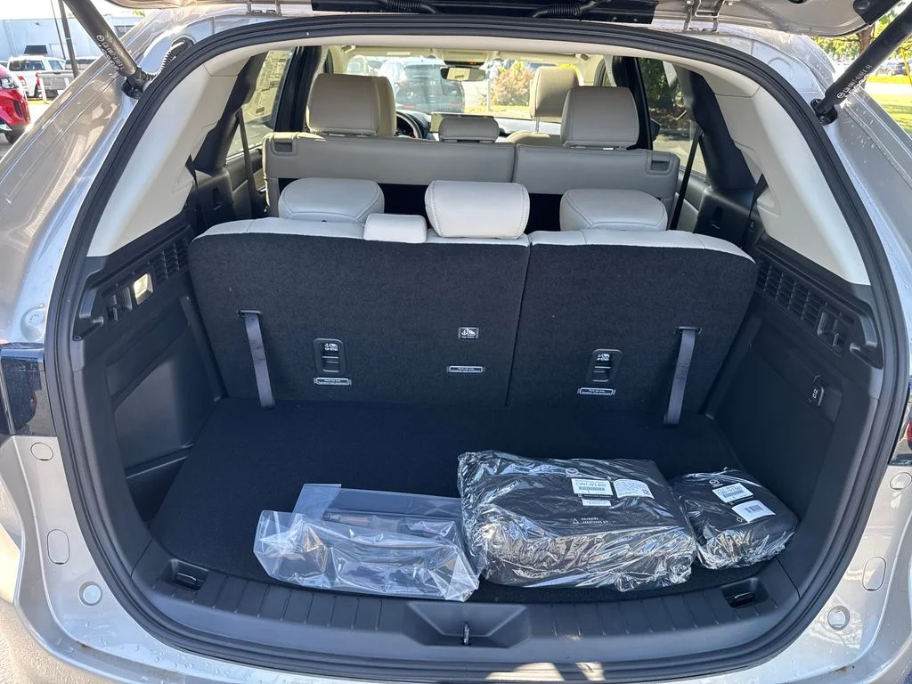 New 2026 Platinum Mazda 3.3 Turbo Preferred image 30