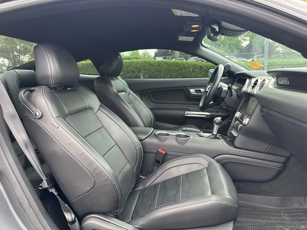 Used 2022 Carbonized Gray Metallic Ford GT Premium image 21