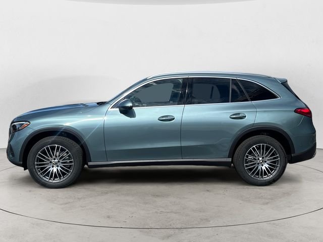 New 2026 Verde Silver Metallic Mercedes-Benz GLC 300 image 2