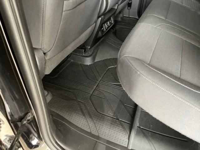 Used 2021 Black GMC SLE image 14