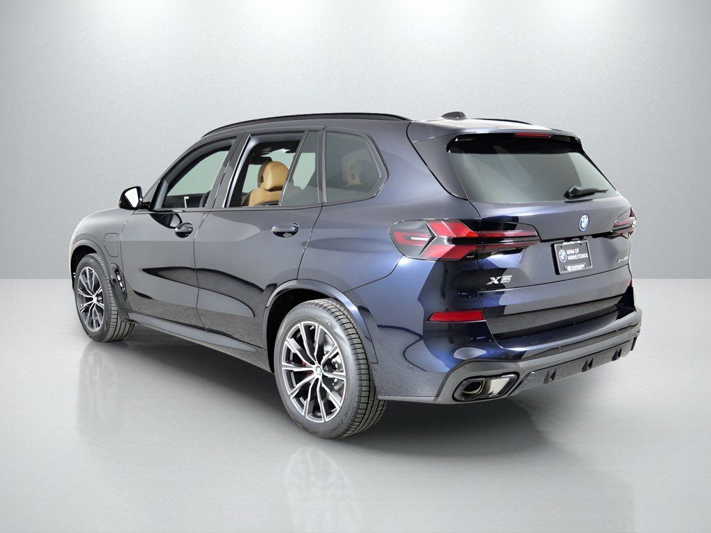 Used 2026 Carbon Black Metallic BMW xDrive50e image 15