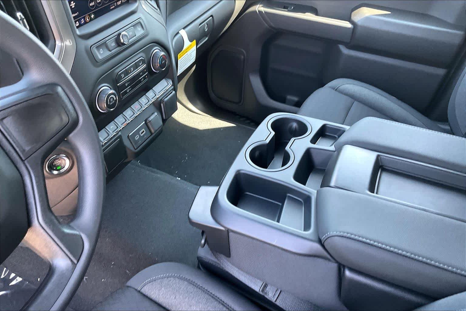 2026 Chevrolet Silverado 1500 Custom - Photo 8